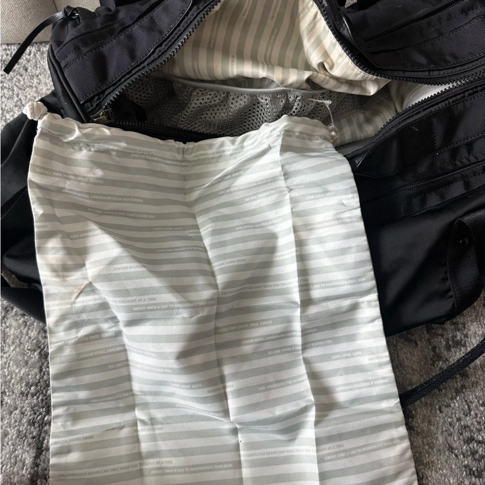 lululemon athletica Black Large Gym Bag